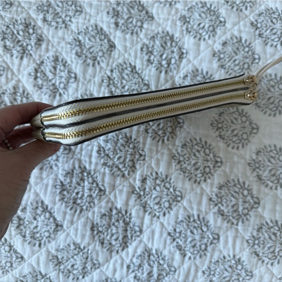 Authentic Coach Double Zip Wallet/Wristlet - Picture 6 of 6